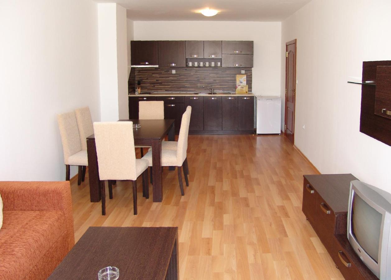Apart Hotel Happy Солнечный берег Экстерьер фото