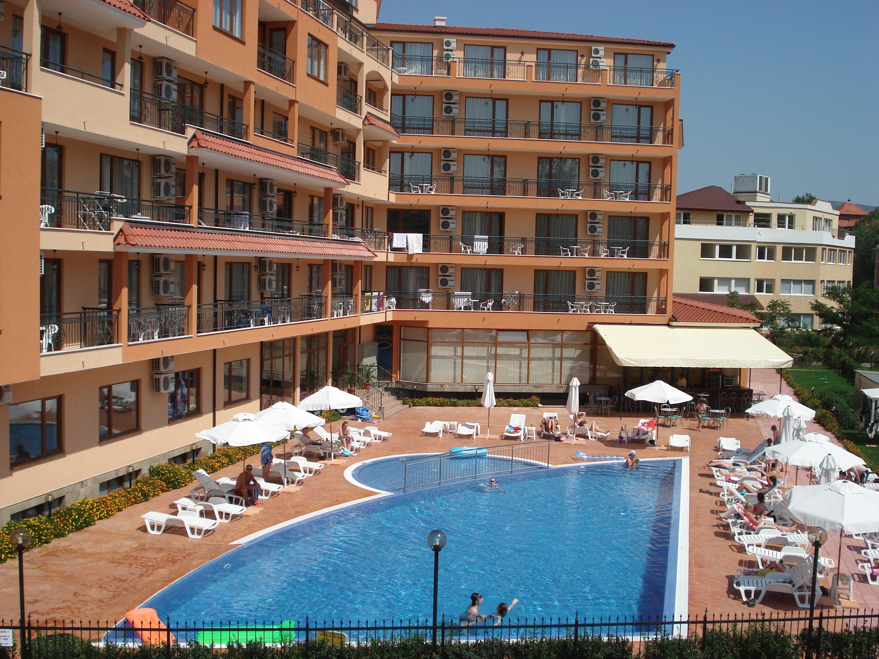 Apart Hotel Happy Солнечный берег Экстерьер фото
