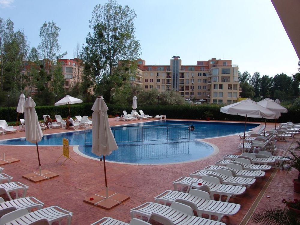 Apart Hotel Happy Солнечный берег Экстерьер фото